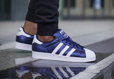 adidas superstar weiß metallisch blau|Adidas Superstar blue leather.